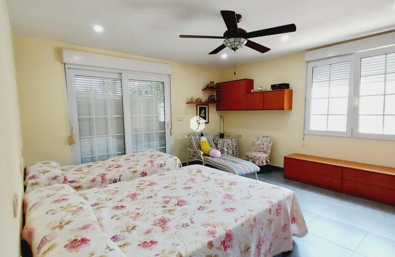 Segunda mano - Villa -
Orihuela Costa - Cabo Roig