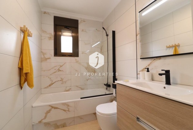 Segunda mano - Chalet -
San Miguel de Salinas - Inland