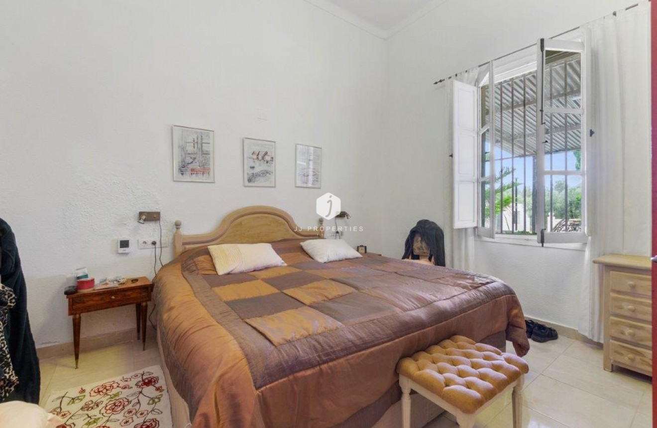 Segunda mano - Casa de campo -
Dolores - Costa Blanca