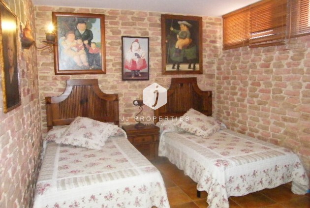 Segunda mano - Chalet -
Daya Nueva - Costa Blanca