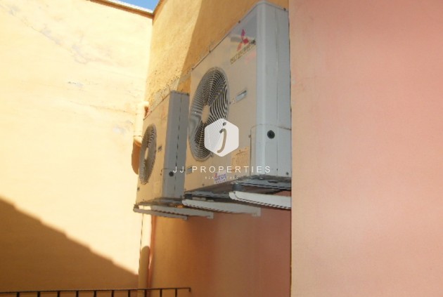 Segunda mano - Chalet -
Daya Nueva - Costa Blanca