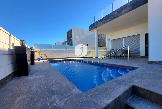 Aus zweiter Hand - Villa -
Orihuela Costa - PAU 26