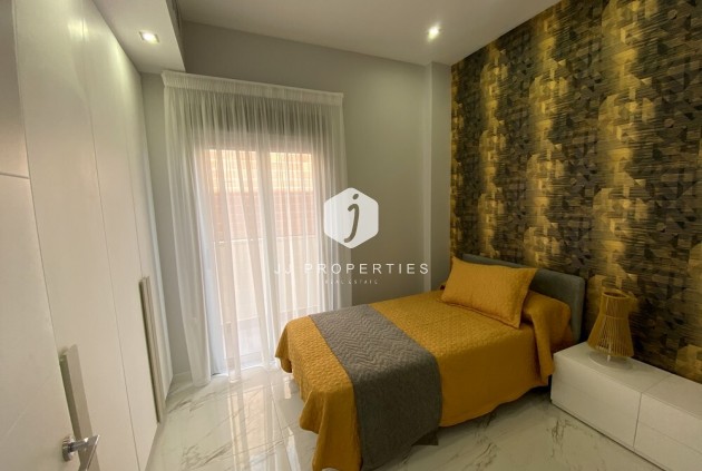 Aus zweiter Hand - Villa -
Orihuela Costa - PAU 26