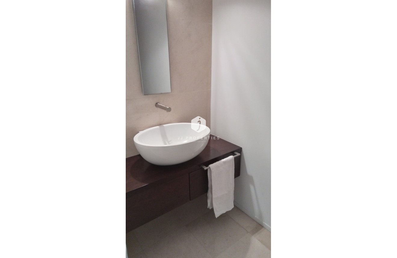 Aus zweiter Hand - Duplex -
Almoradí - Costa Blanca