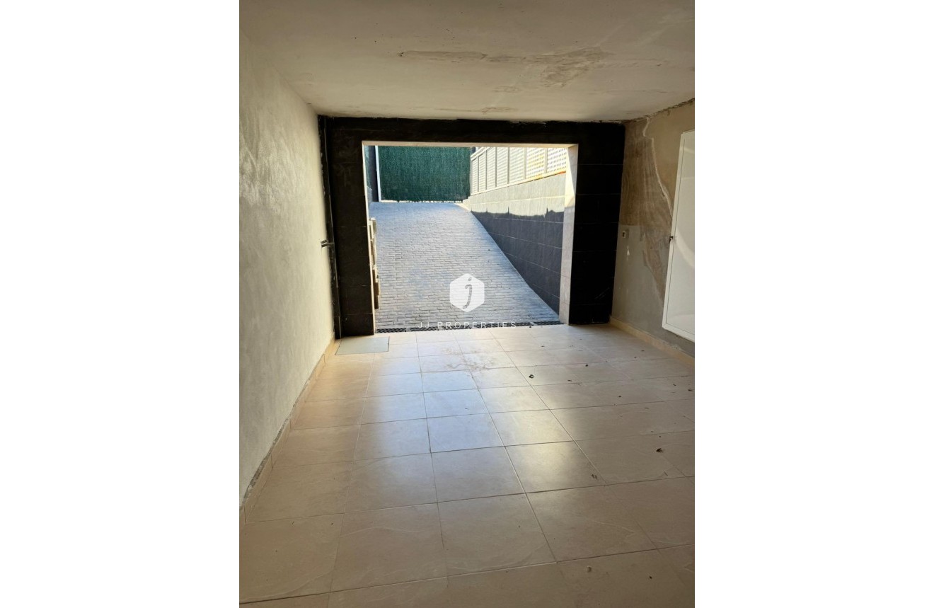 D'occasion - Villa -
Torrevieja - Los Balcones - Los Altos del Edén