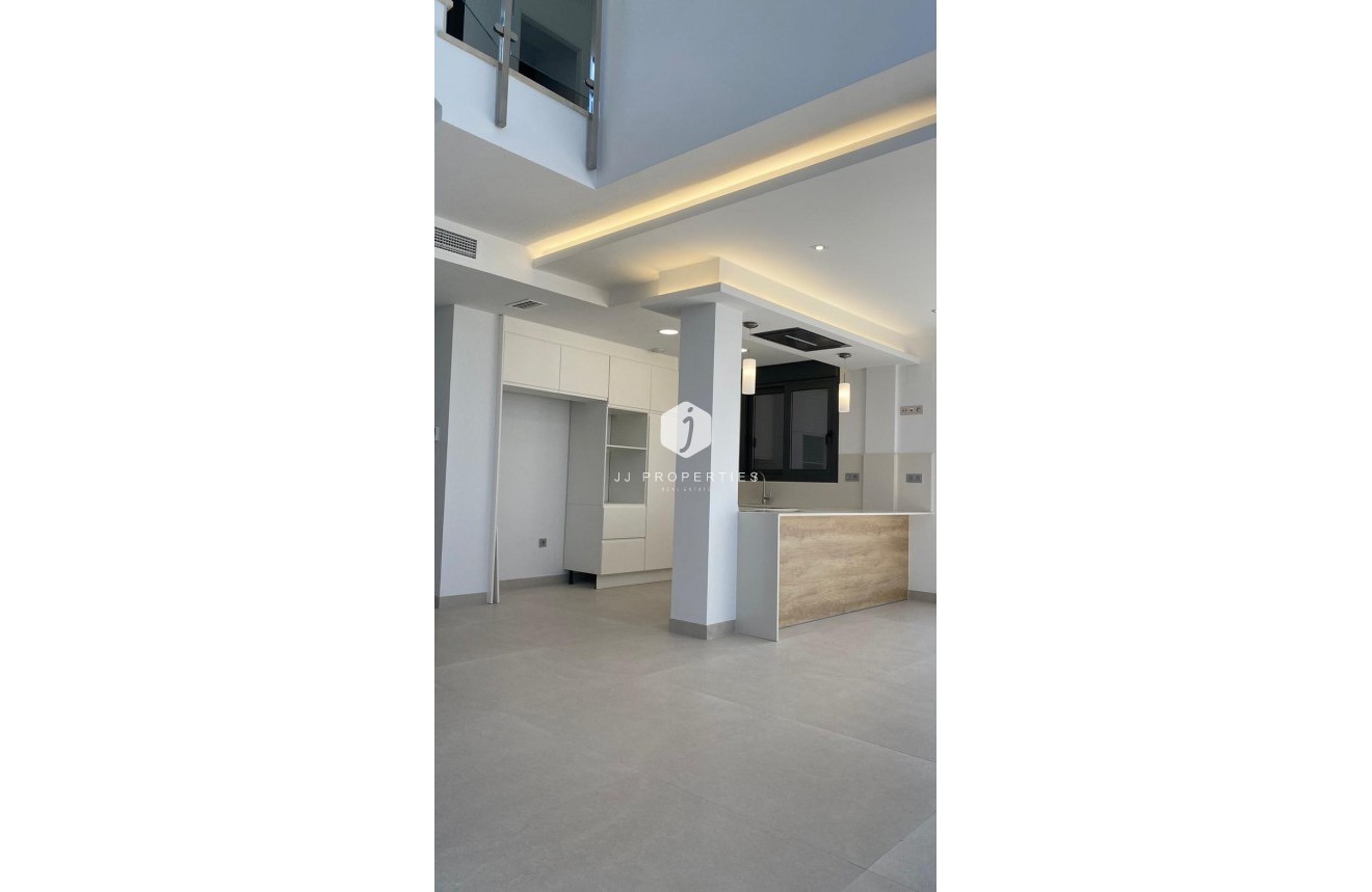 D'occasion - Villa -
Torrevieja - Los Balcones