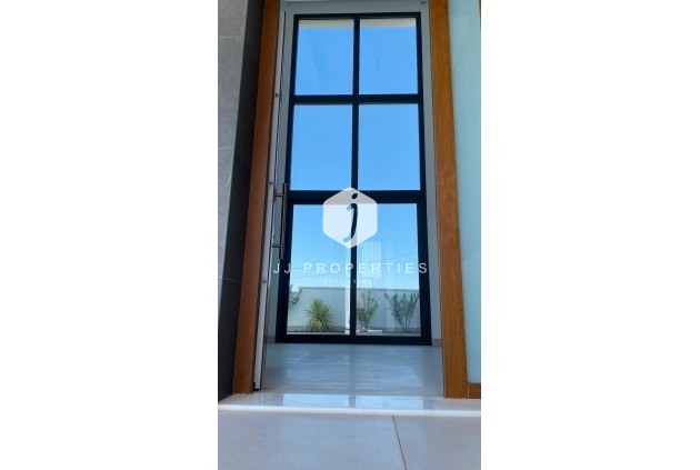 D'occasion - Villa -
Torrevieja - Los Balcones