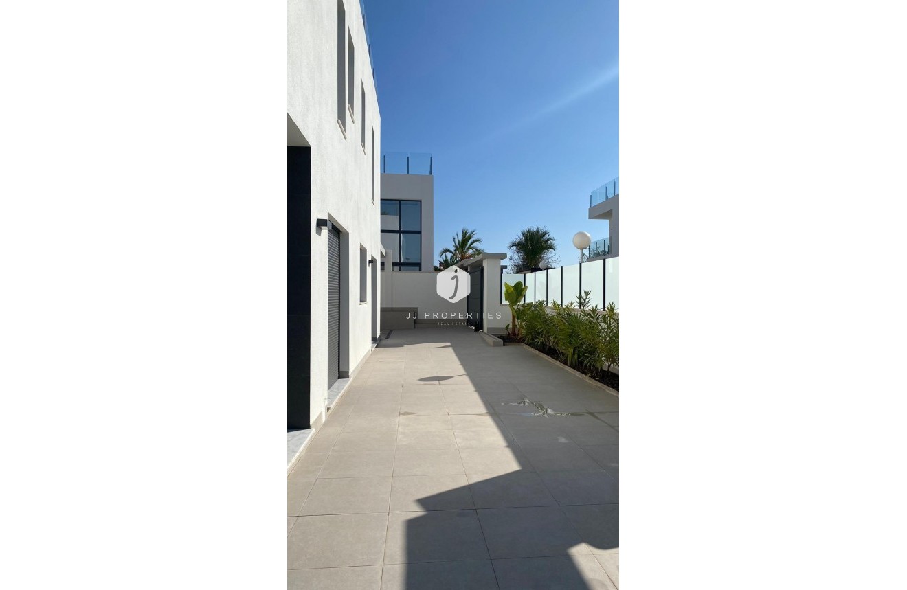 D'occasion - Villa -
Torrevieja - Los Balcones