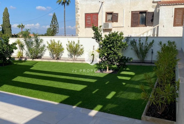 D'occasion - Villa -
Torrevieja - Los Balcones