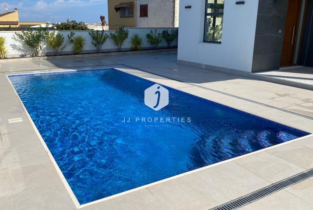 D'occasion - Villa -
Torrevieja - Los Balcones