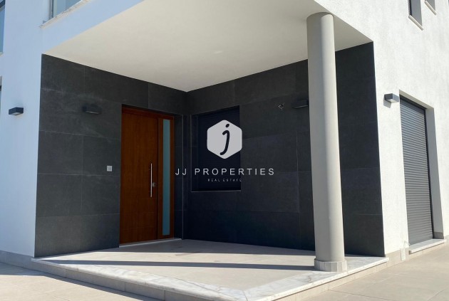 D'occasion - Villa -
Torrevieja - Los Balcones