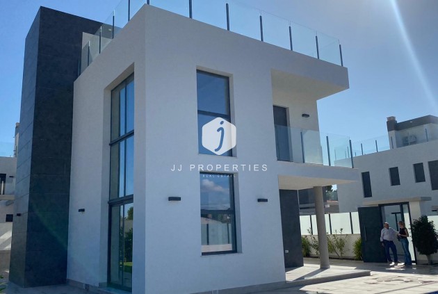 D'occasion - Villa -
Torrevieja - Los Balcones