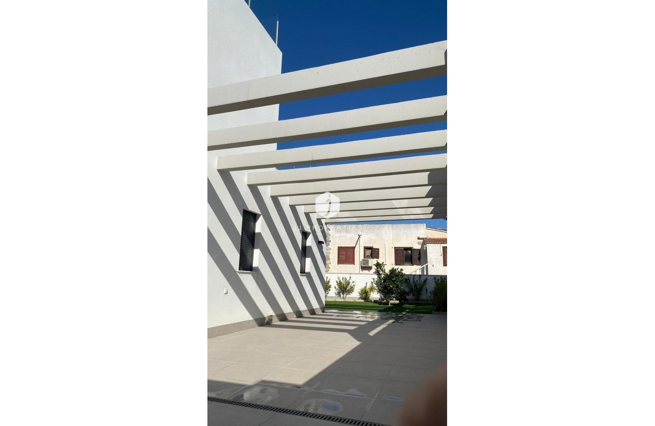 D'occasion - Villa -
Torrevieja - Los Balcones