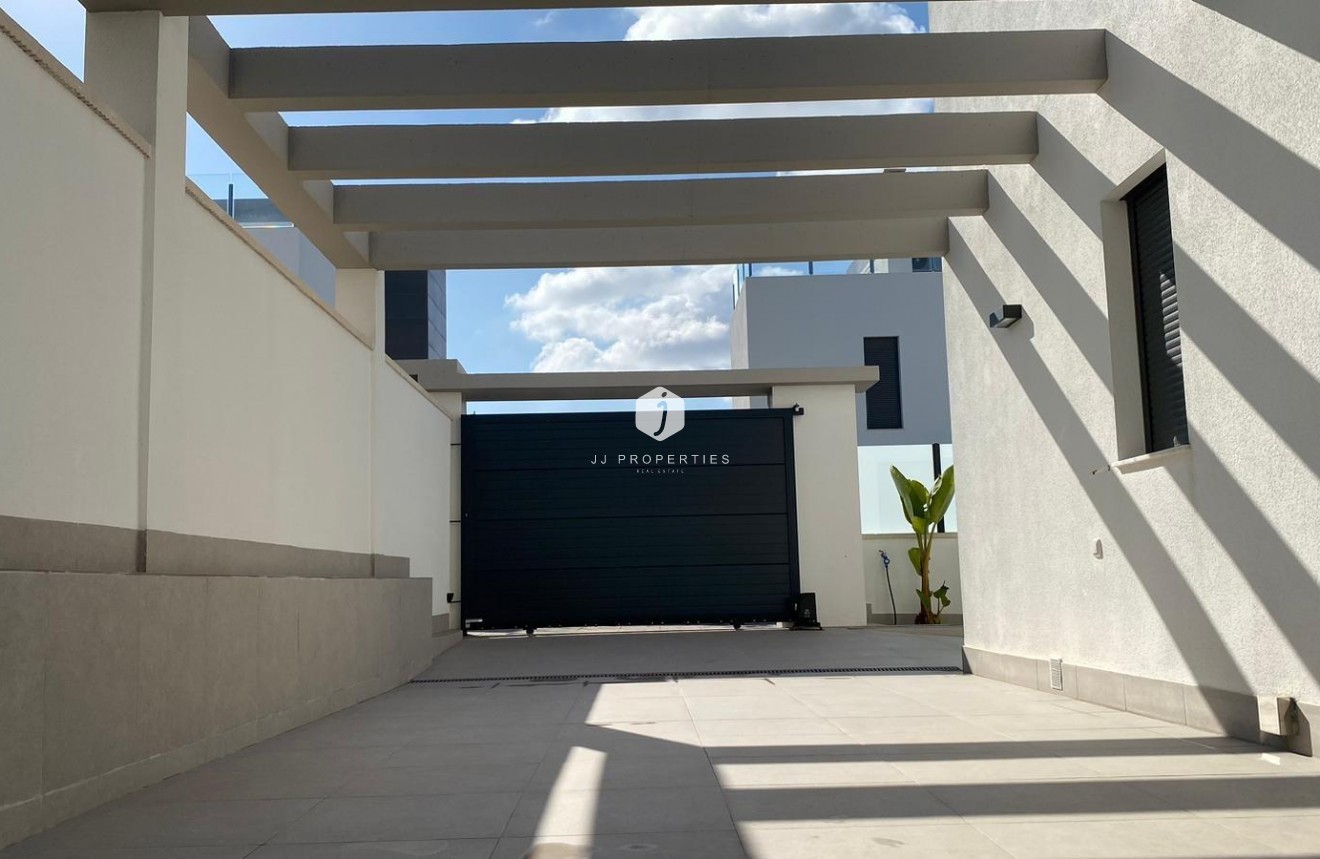 D'occasion - Villa -
Torrevieja - Los Balcones