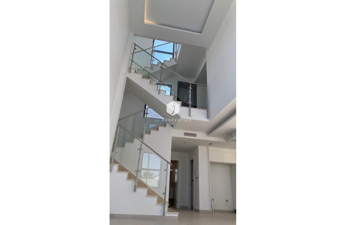 D'occasion - Villa -
Torrevieja - Los Balcones