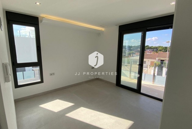 D'occasion - Villa -
Torrevieja - Los Balcones