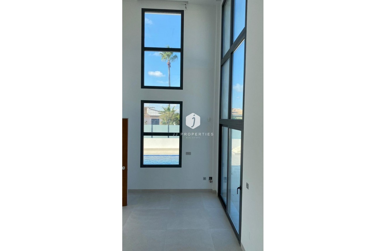 D'occasion - Villa -
Torrevieja - Los Balcones