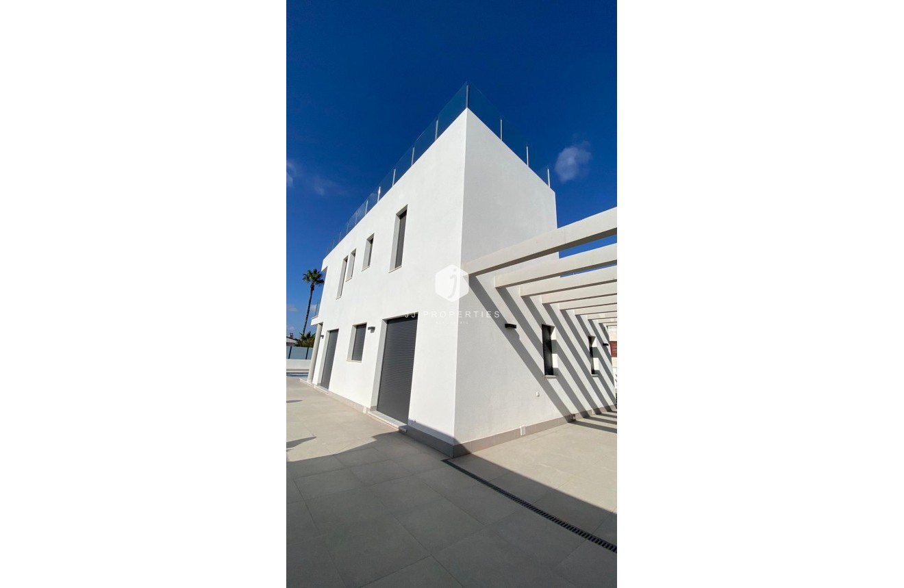 D'occasion - Villa -
Torrevieja - Los Balcones
