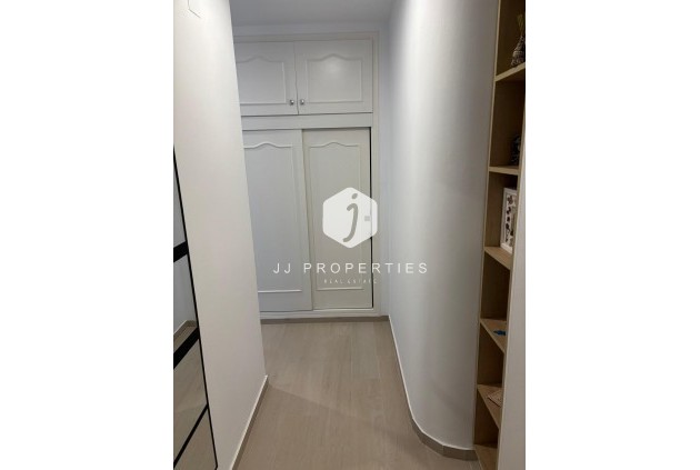 Segunda mano - Apartamento / piso -
Torrevieja - Centro