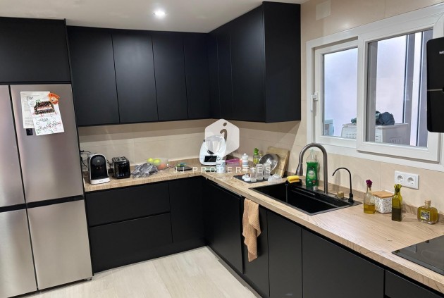 Segunda mano - Apartamento / piso -
Torrevieja - Centro