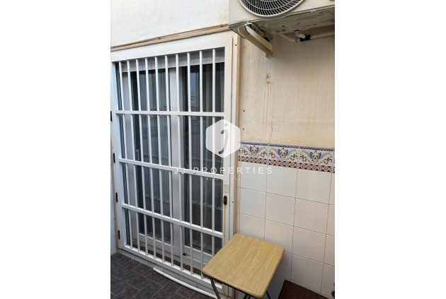 Segunda mano - Apartamento / piso -
Torrevieja - Centro