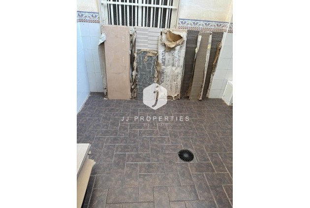 Segunda mano - Apartamento / piso -
Torrevieja - Centro
