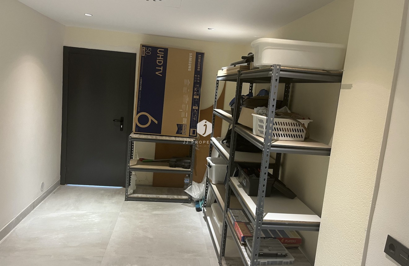 Segunda mano - Villa -
Rojales - Inland