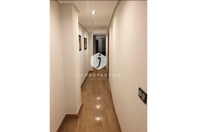 Segunda mano - Apartamento / piso -
Torrevieja - Centro