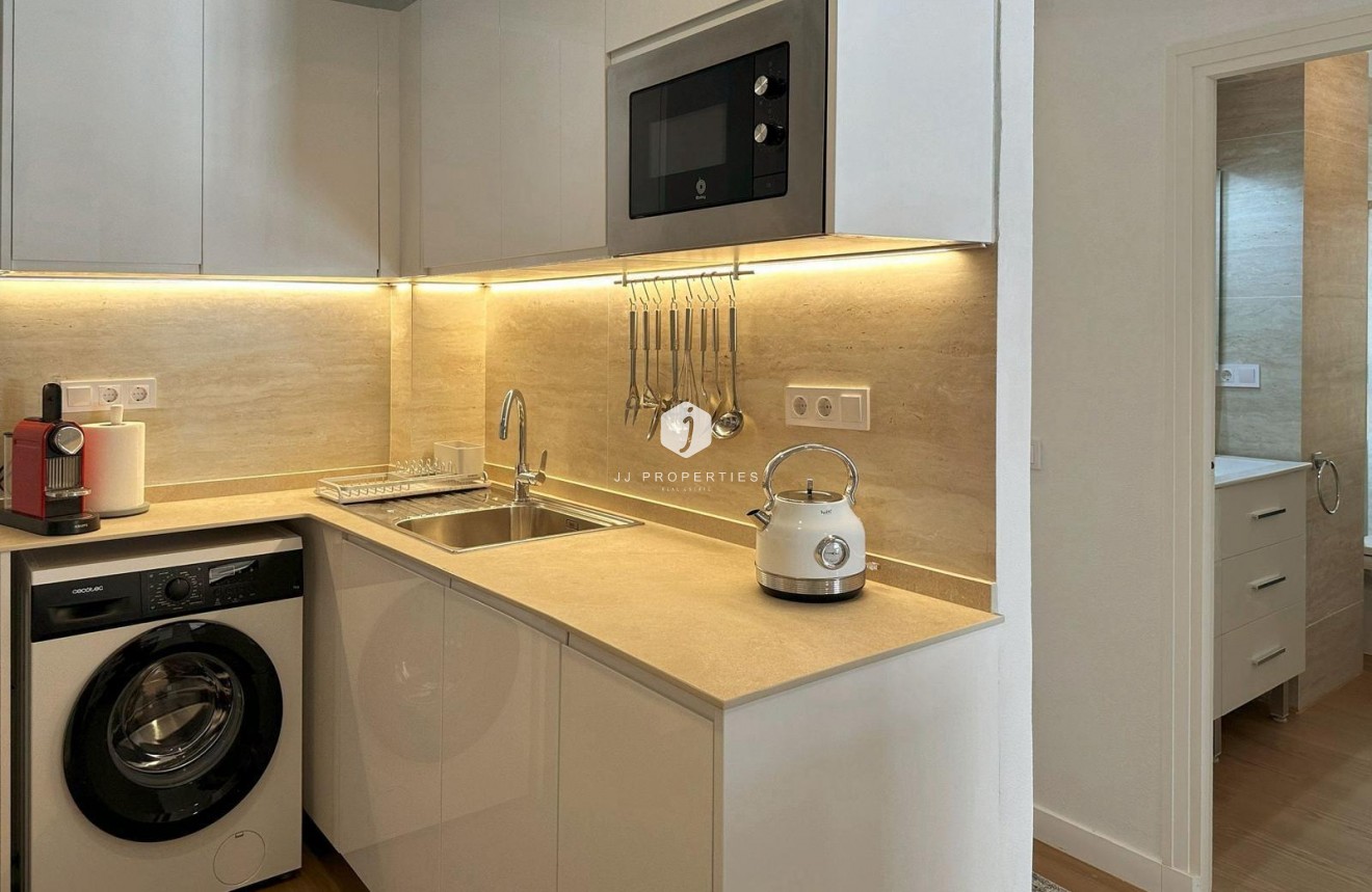 Segunda mano - Apartamento / piso -
Torrevieja - Playa del Cura