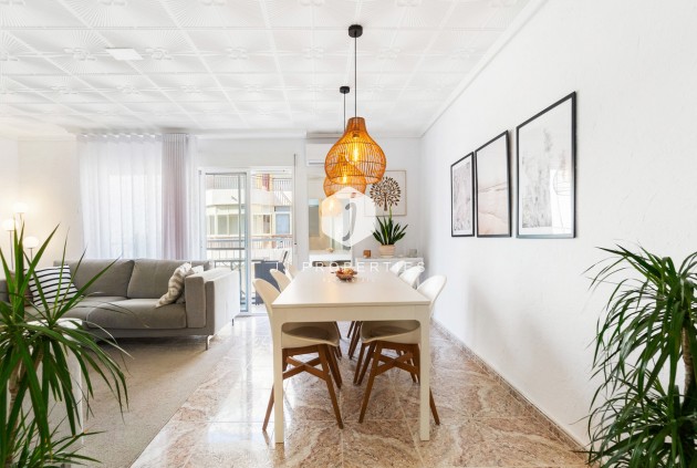 Segunda mano - Apartamento / piso -
Torrevieja - Playa del Cura