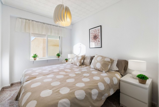 Segunda mano - Apartamento / piso -
Torrevieja - Playa del Cura