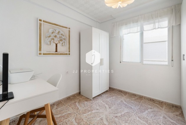 Segunda mano - Apartamento / piso -
Torrevieja - Playa del Cura