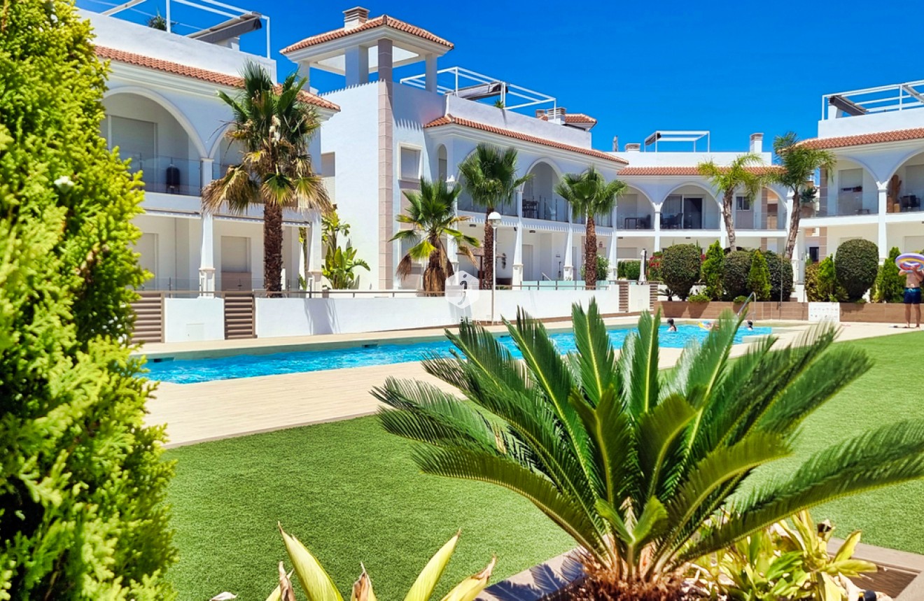 Segunda mano - Ático -
Ciudad Quesada - Dona Pepa