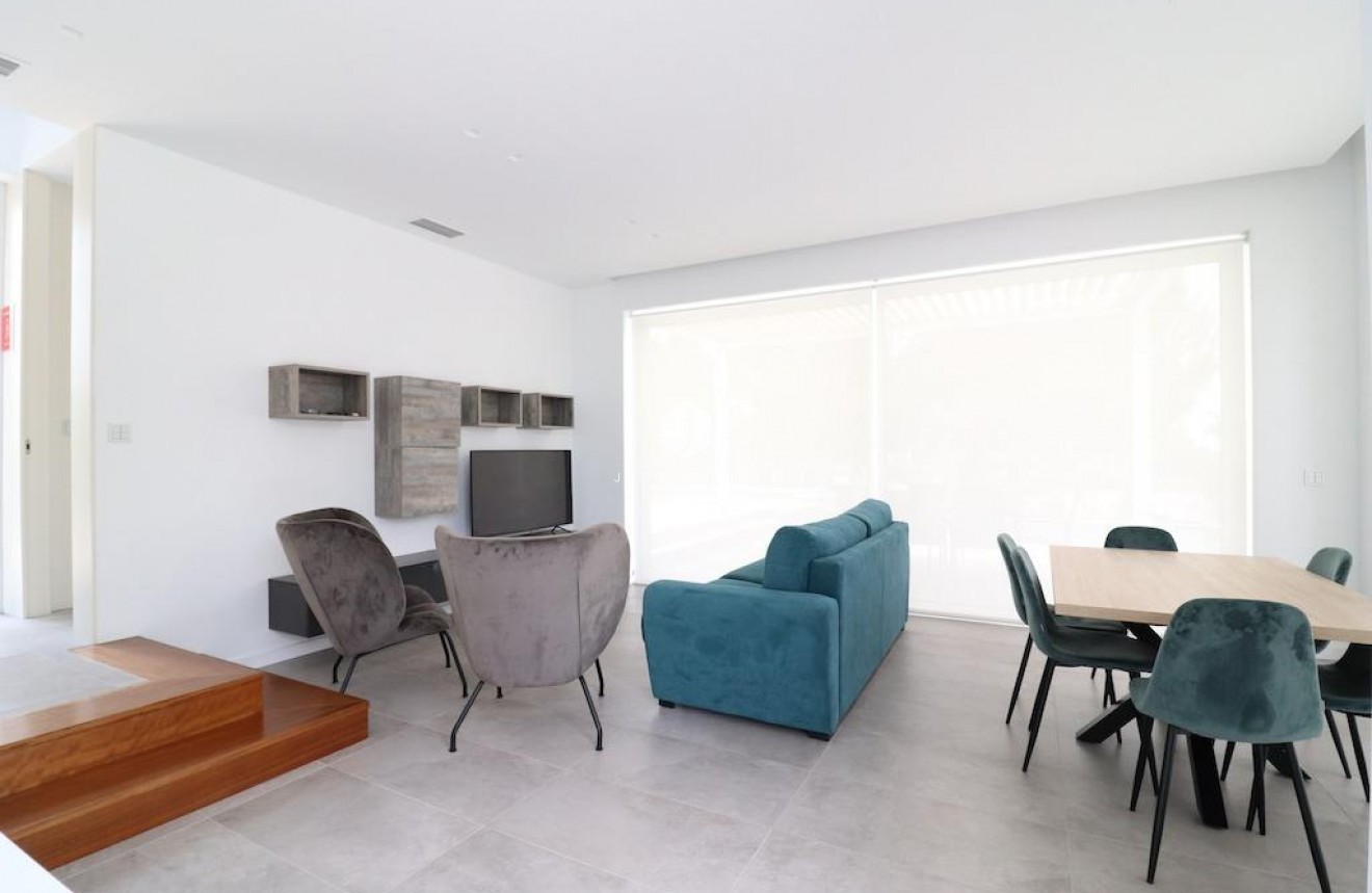 D'occasion - Villa -
Orihuela Costa - Costa Blanca