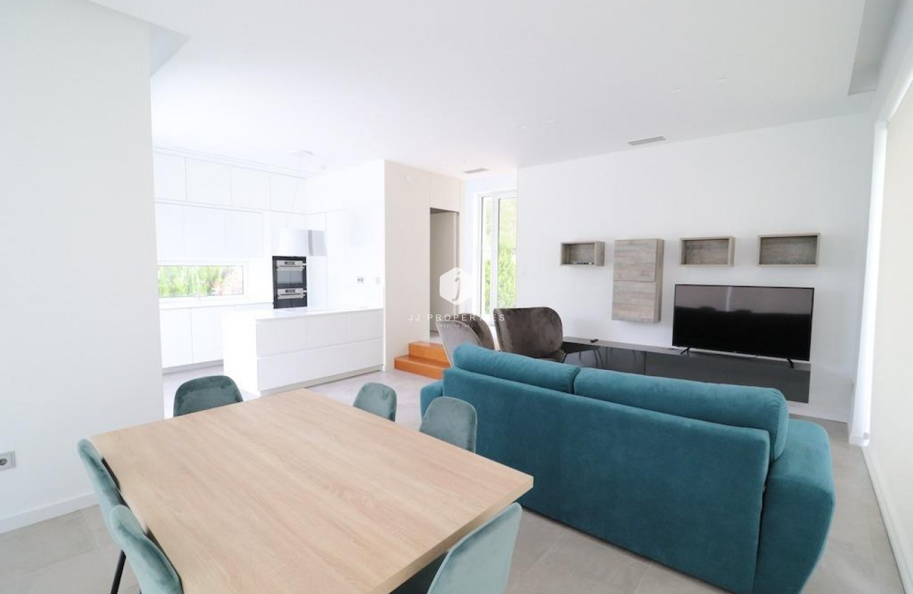 D'occasion - Villa -
Orihuela Costa - Costa Blanca