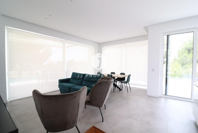 D'occasion - Villa -
Orihuela Costa - Costa Blanca