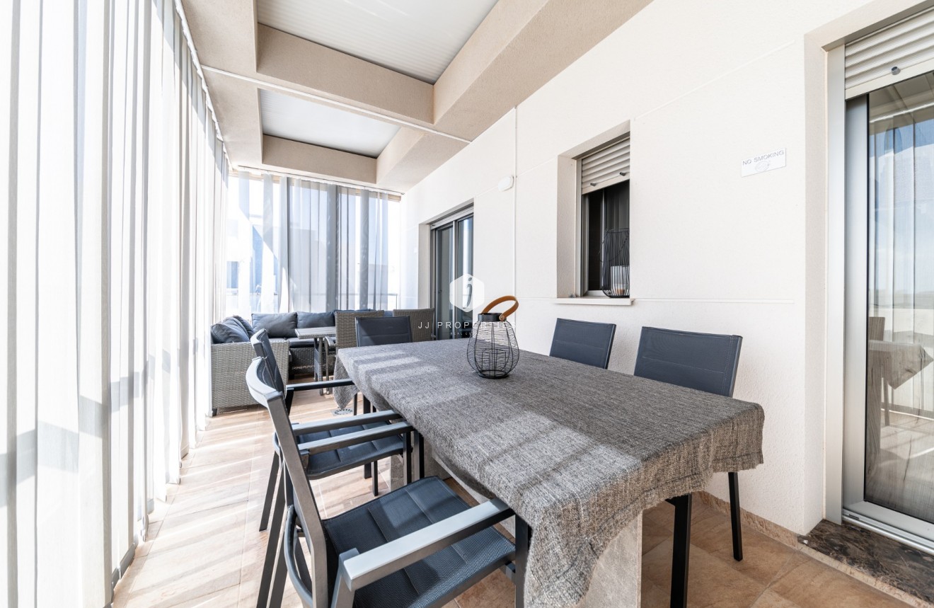 Aus zweiter Hand - Penthouse -
Orihuela Costa - Costa Blanca