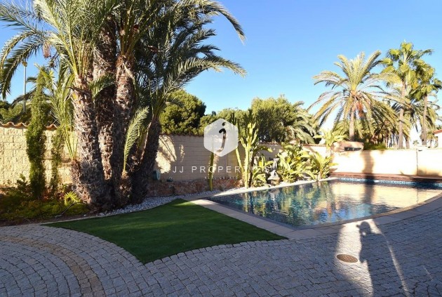 Segunda mano - Villa -
Orihuela Costa - La Zenia