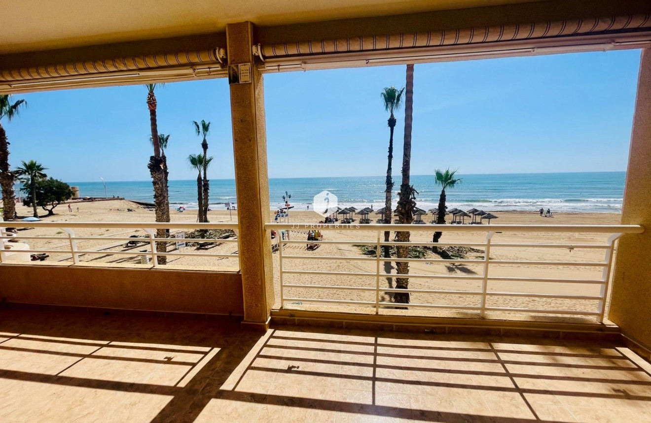 Segunda mano - Apartamento / piso -
Torrevieja - La Mata