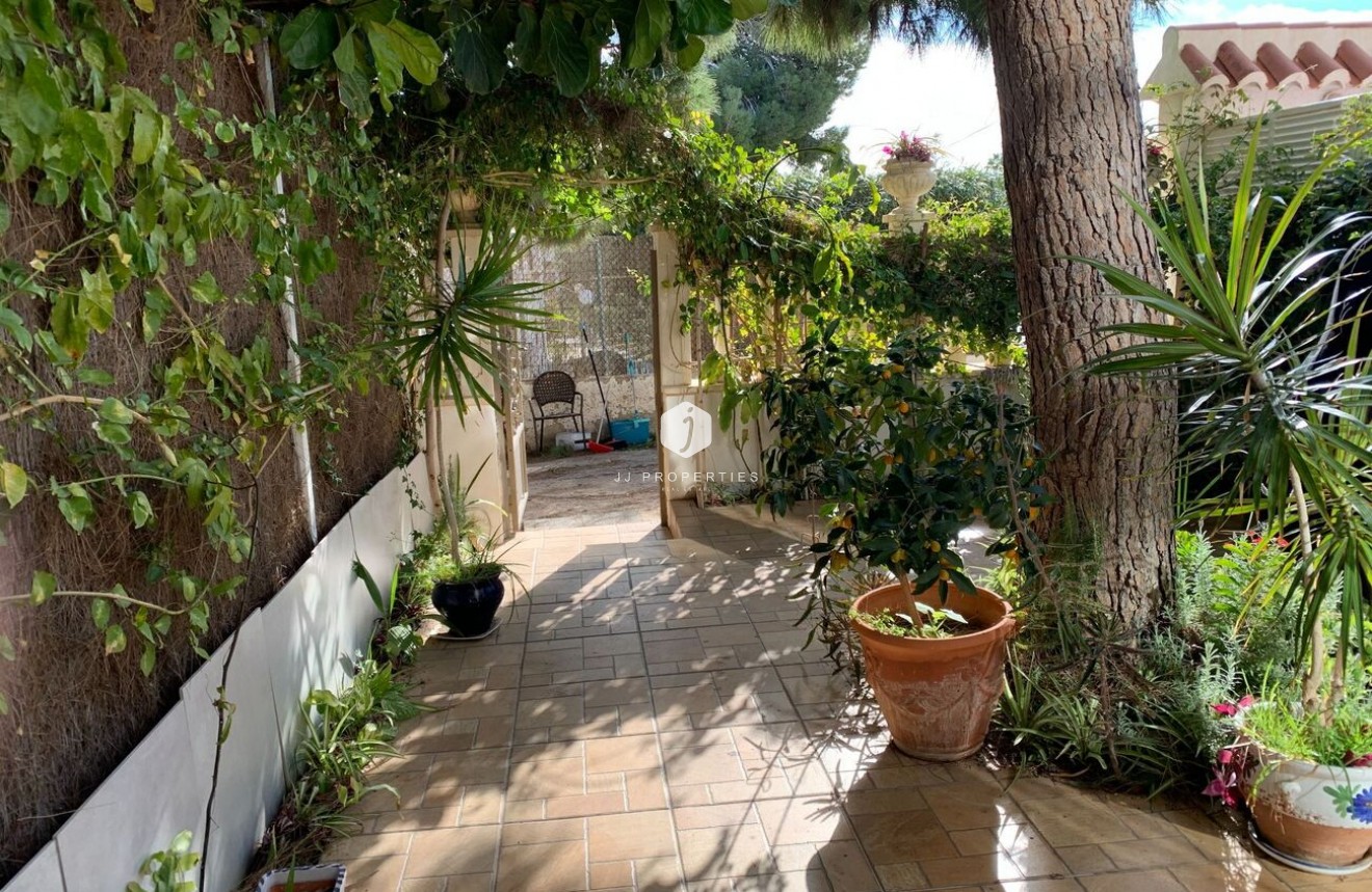 Segunda mano - Duplex -
La Zenia - Costa Blanca