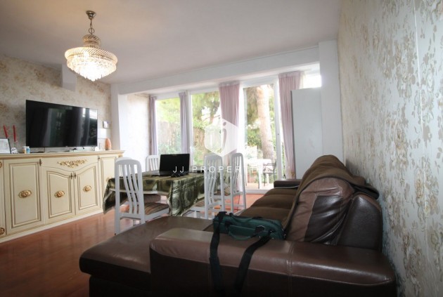 Segunda mano - Duplex -
La Zenia - Costa Blanca