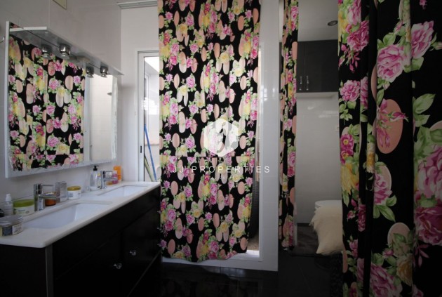 Segunda mano - Duplex -
La Zenia - Costa Blanca