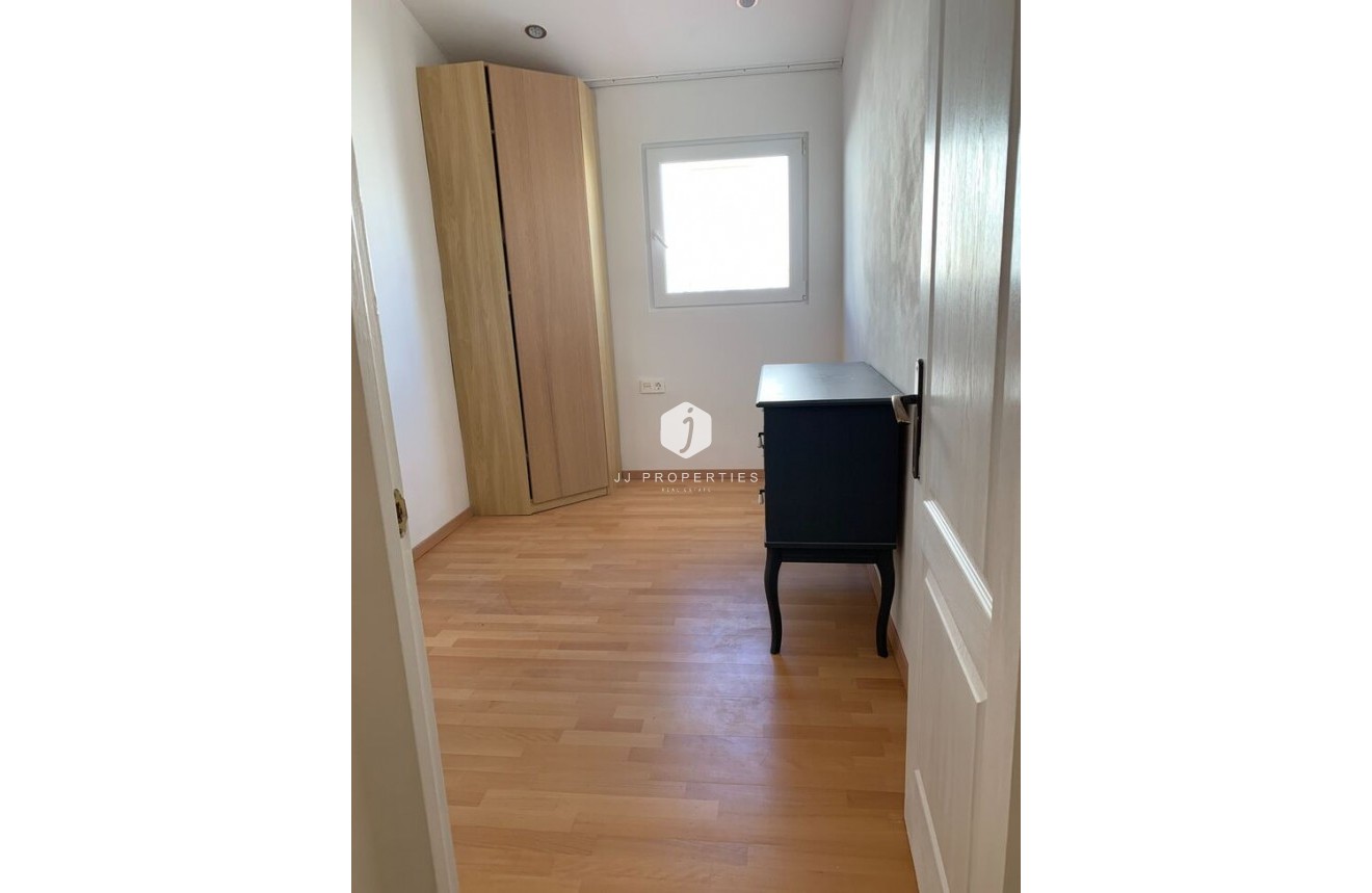 Segunda mano - Duplex -
La Zenia - Costa Blanca