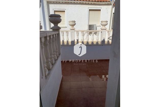 Segunda mano - Duplex -
La Zenia - Costa Blanca