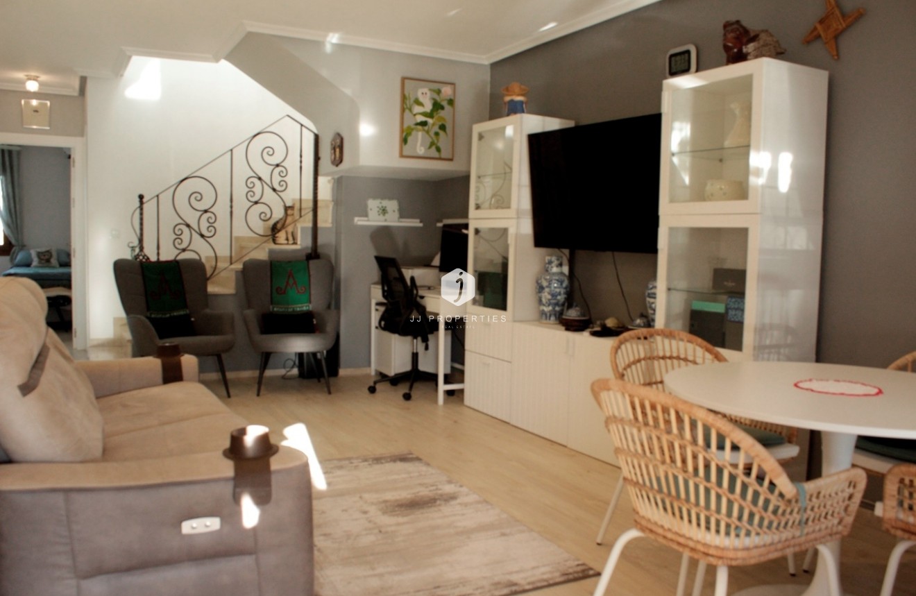 Segunda mano - Bungalow -
Orihuela Costa - Costa Blanca