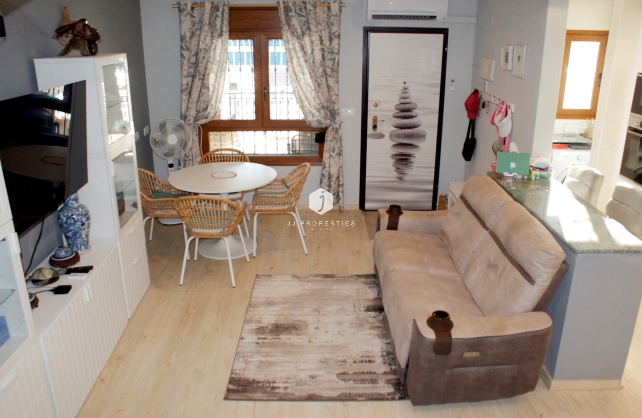 Segunda mano - Bungalow -
Orihuela Costa - Costa Blanca