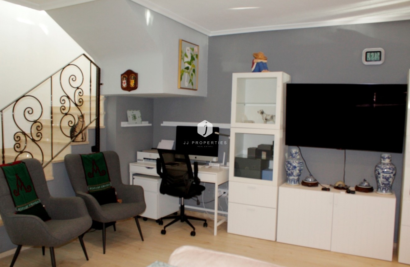 Segunda mano - Bungalow -
Orihuela Costa - Costa Blanca