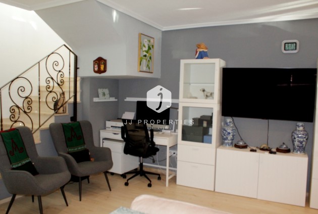 Segunda mano - Bungalow -
Orihuela Costa - Costa Blanca