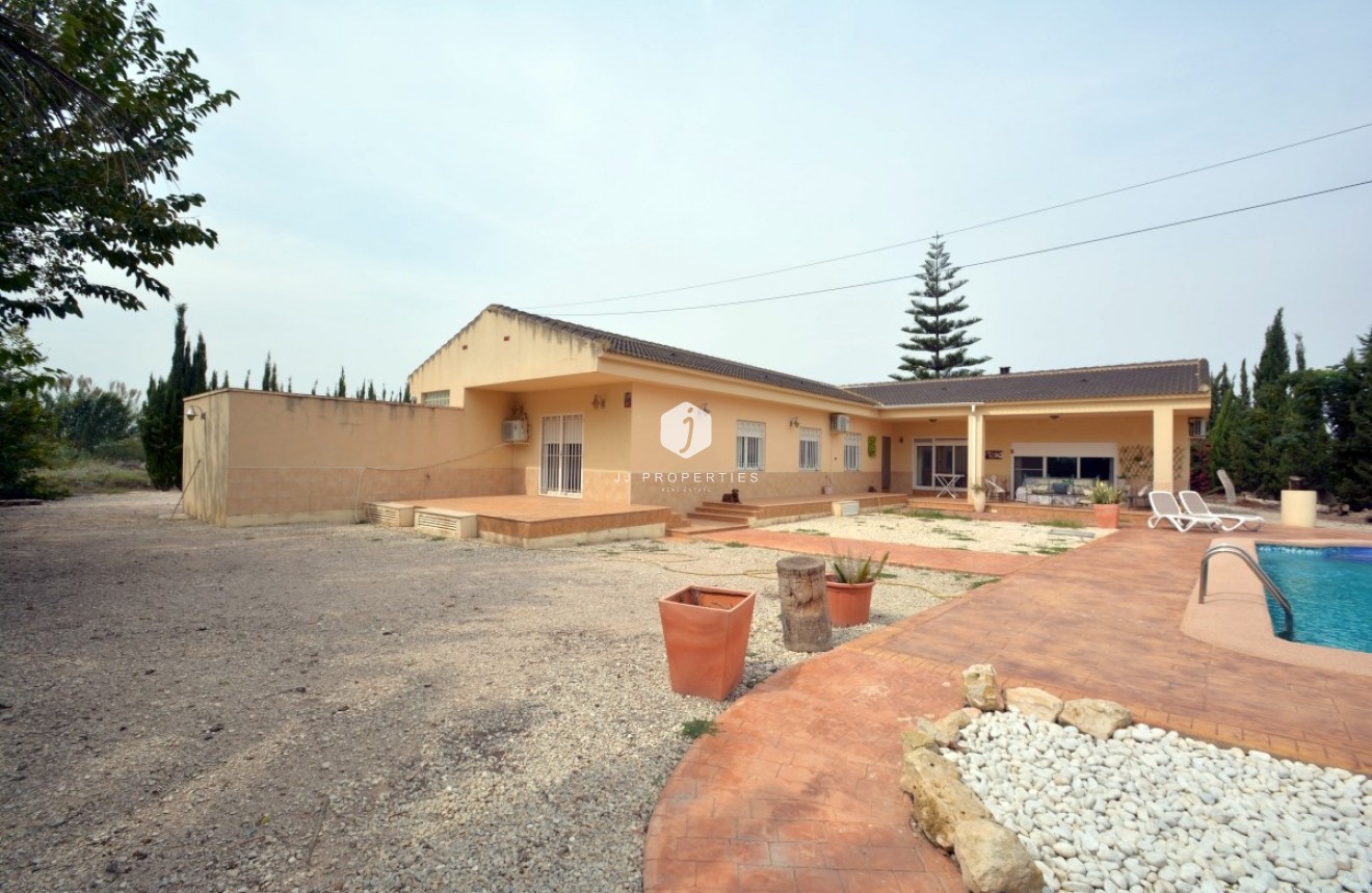 Segunda mano - Casa de campo -
Almoradí - Inland