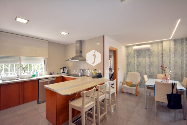 Segunda mano - Casa de campo -
Almoradí - Inland